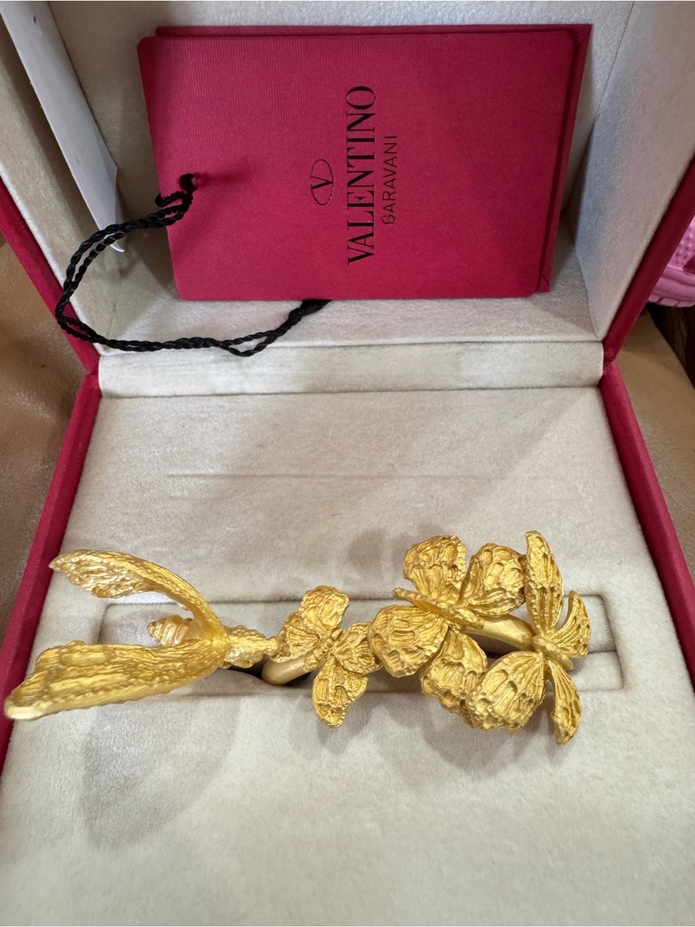 Valentino Garavani Gold Sculpted Floral Hair Clip